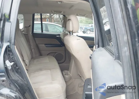 2016 Jeep Compass Sport z USA, uszkodzony, nr VIN 1C4NJCBA4GD753544